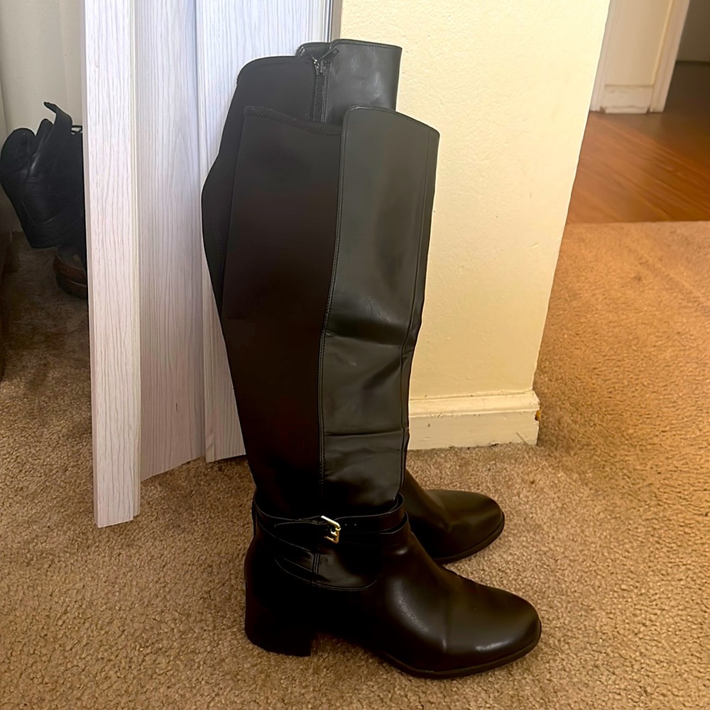 Regular 8 and a half boots